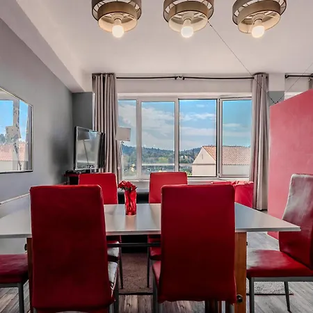 Acropolis View, Near Monastiraki 3br 2 Bathrooms Red Афины